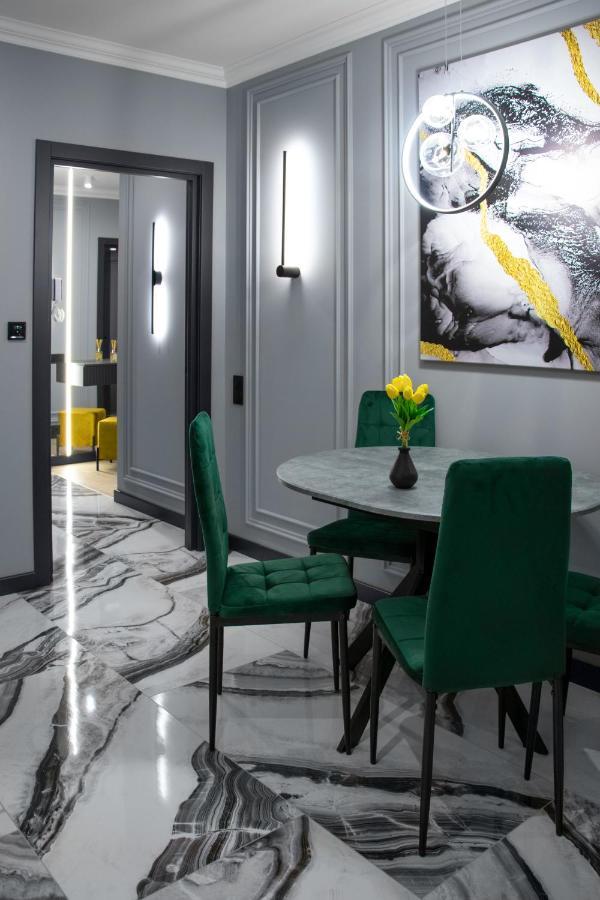 Royal 2 Apartments On Shevchenka 38 Str Leopoli Esterno foto